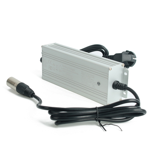 IP65防水12V充智能电器PSE认证适用户外工作12.6V14.6V锂电池定制