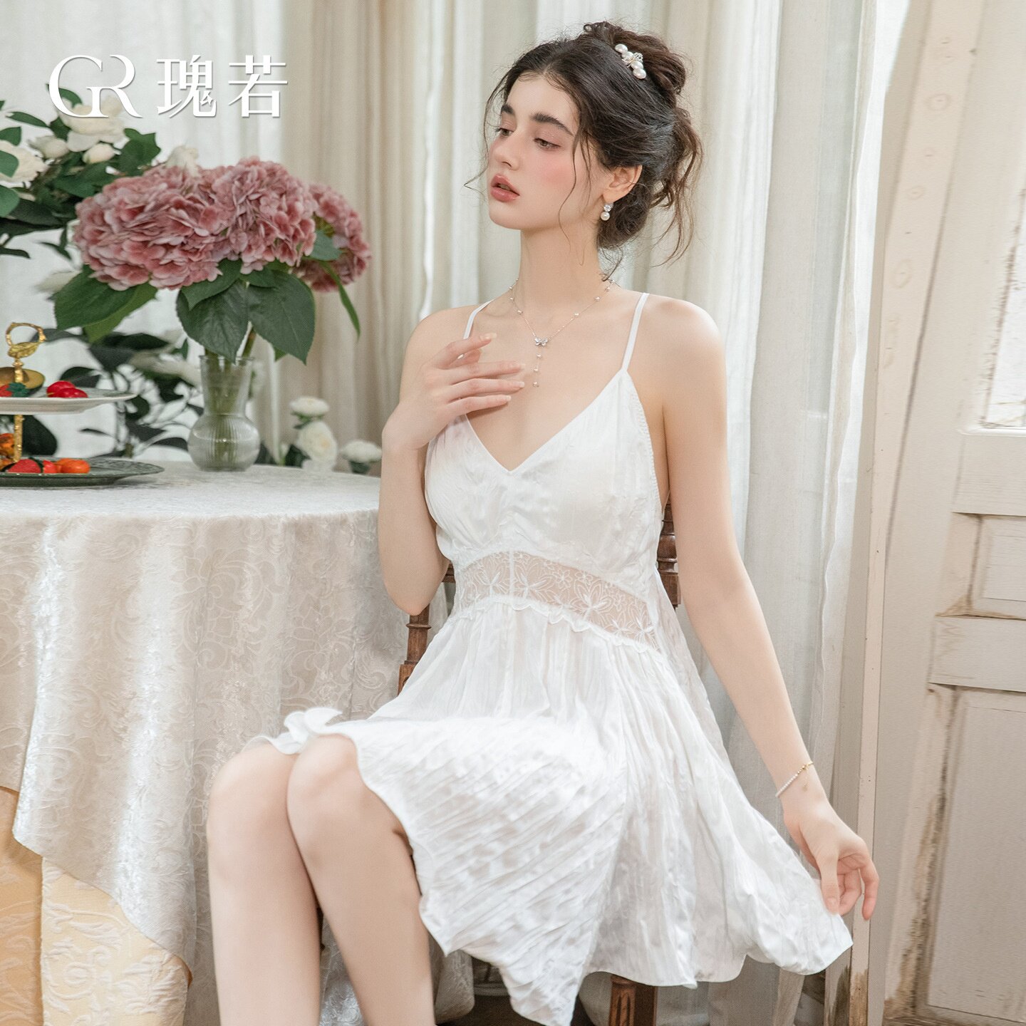 家居服纯棉内衣瑰若缎面蕾丝收腰露背系带胸垫聚拢压褶裙摆睡裙图片