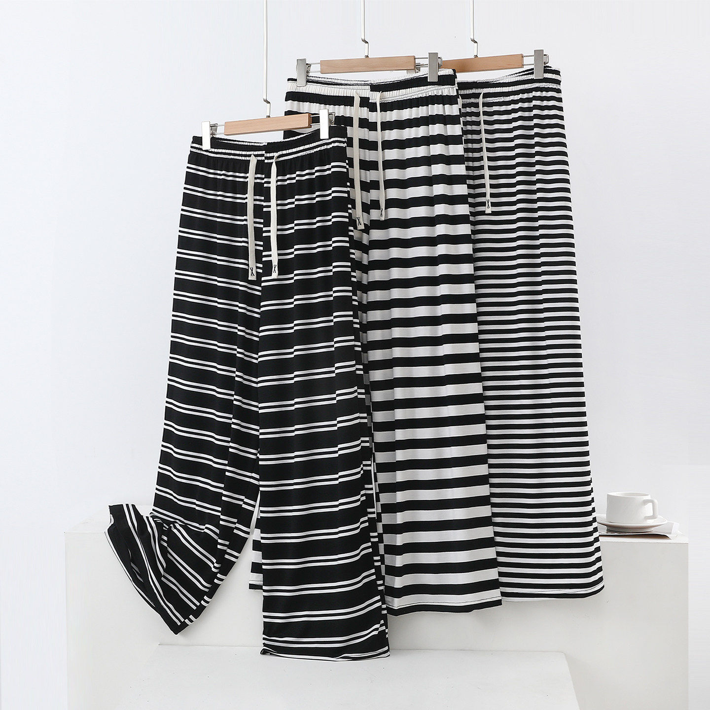 莫代尔黑白条纹休闲裤女春夏薄款宽松阔腿裤大码显瘦直筒裤长裤子