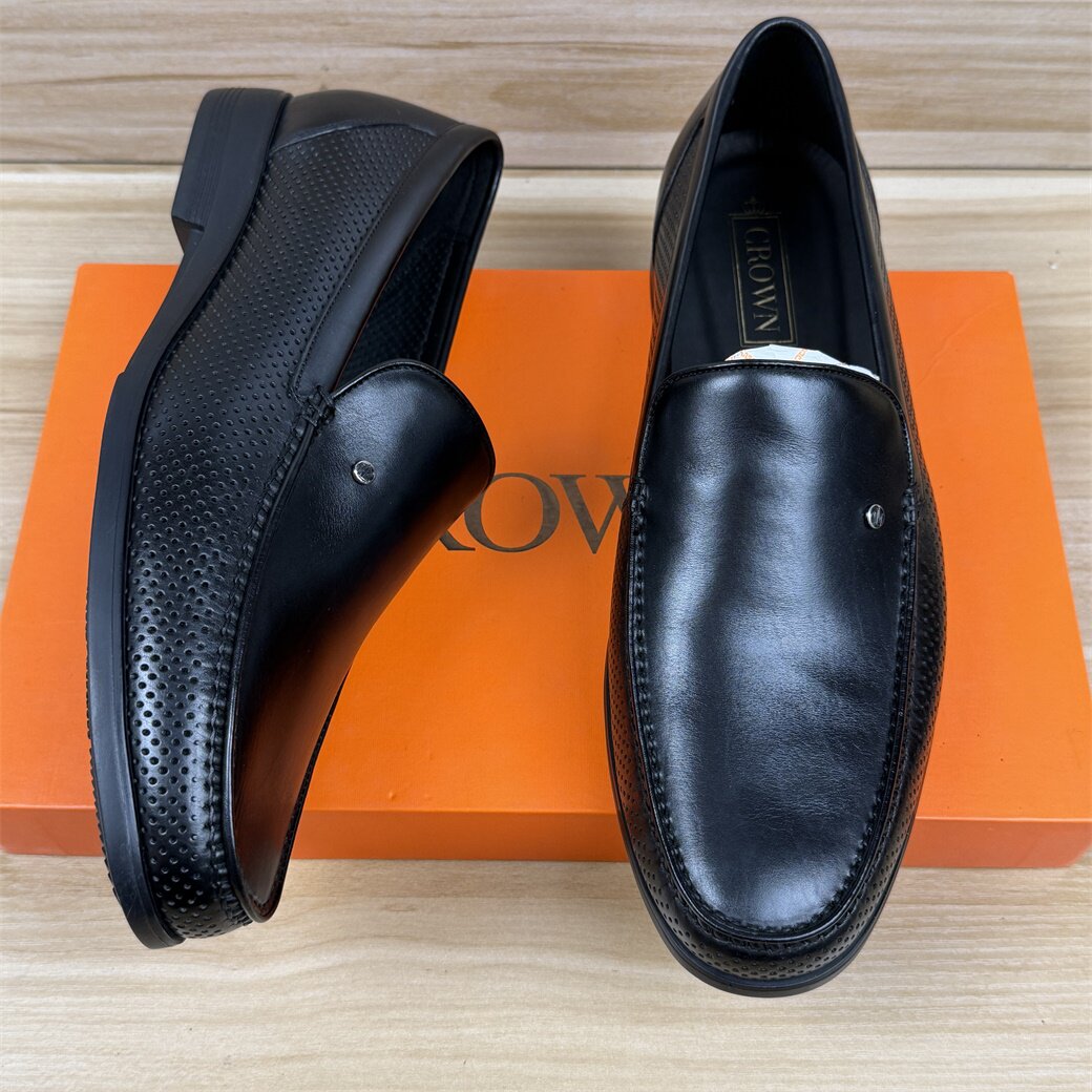 42码男鞋春季新款高端精品皮鞋男一脚蹬舒适透气轻便侧冲孔鞋子