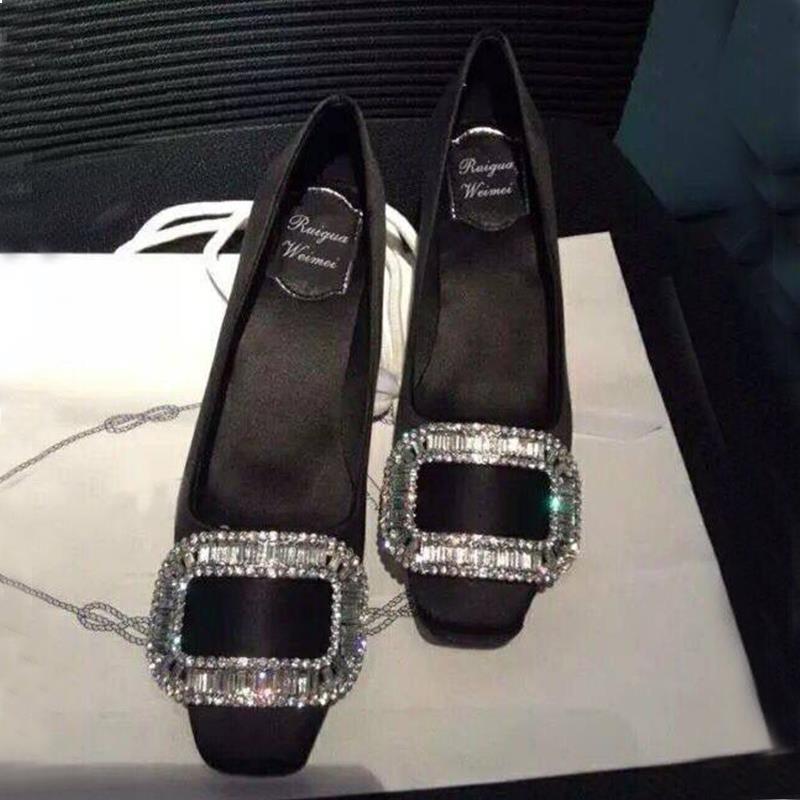 MK&DK.RV水钻女鞋单鞋女平底2023新款粗跟绸缎方头扣黑色高跟鞋子