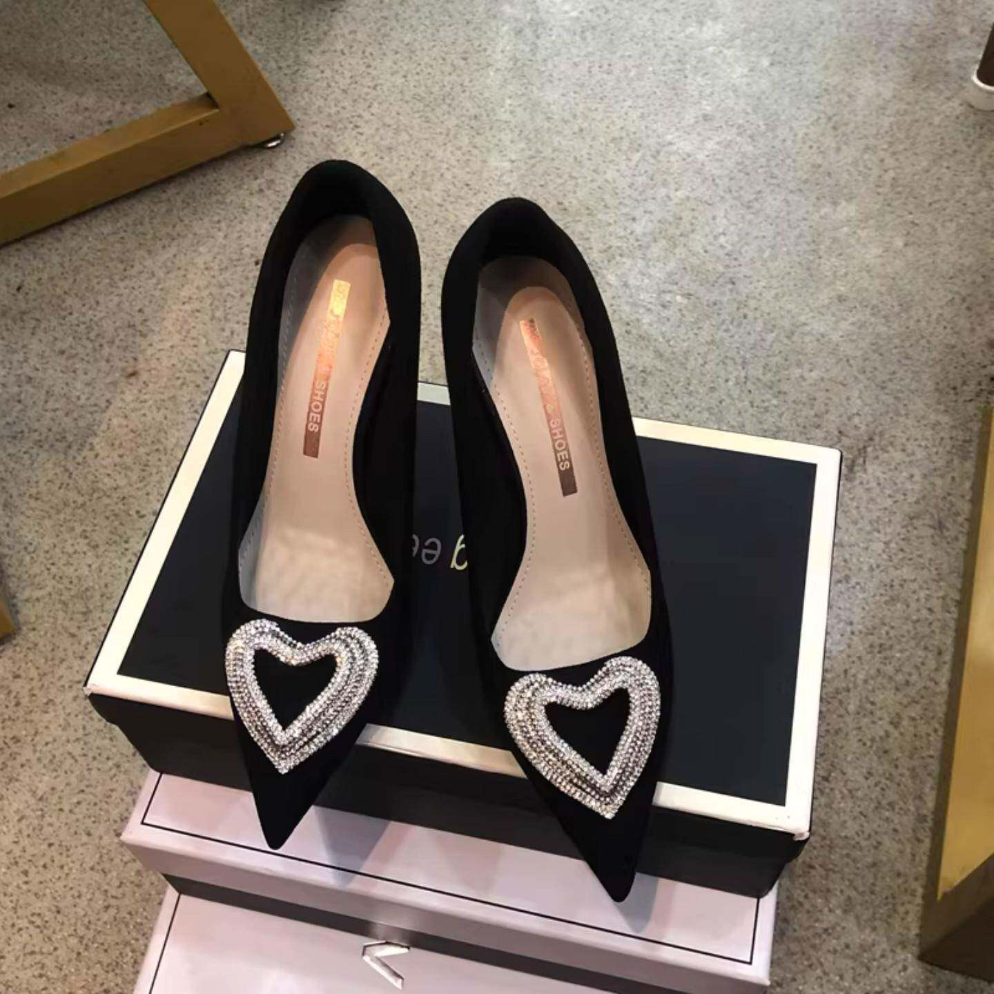 QVU~品牌专柜！新款水钻高跟鞋女百搭时尚职业工作通勤细跟尖头鞋