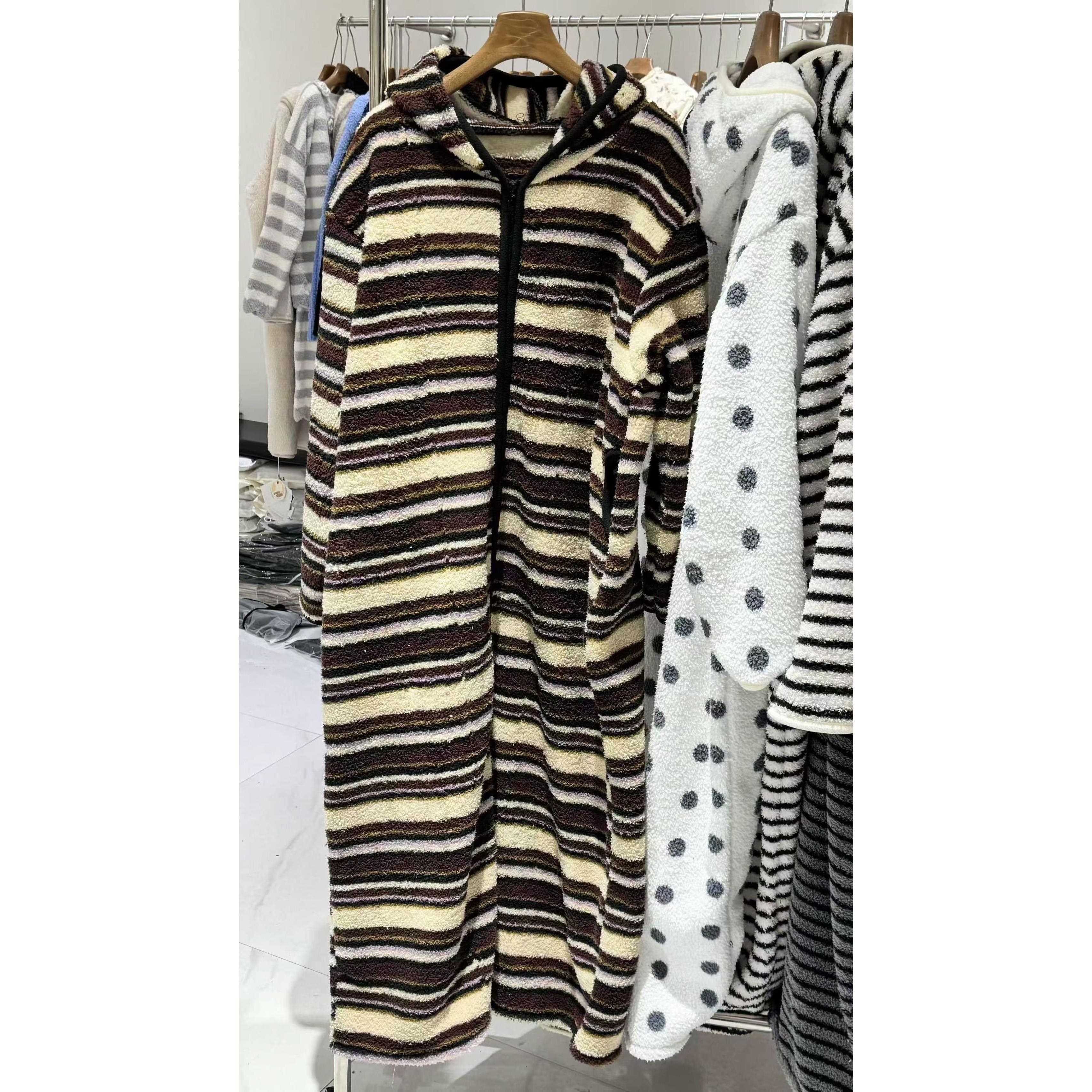 韩版懒人可外穿保暖连帽拉炼睡衣长袍女秋冬巨好看时尚慵懒家居服