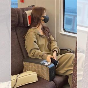 欧洲站秋冬2025新款女装高级感时尚休闲连帽卫衣阔腿裤子两件套装