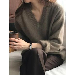 宽松针织打底衫 高端简约软糯山羊绒女V领短款 毛衣秋冬加厚长袖