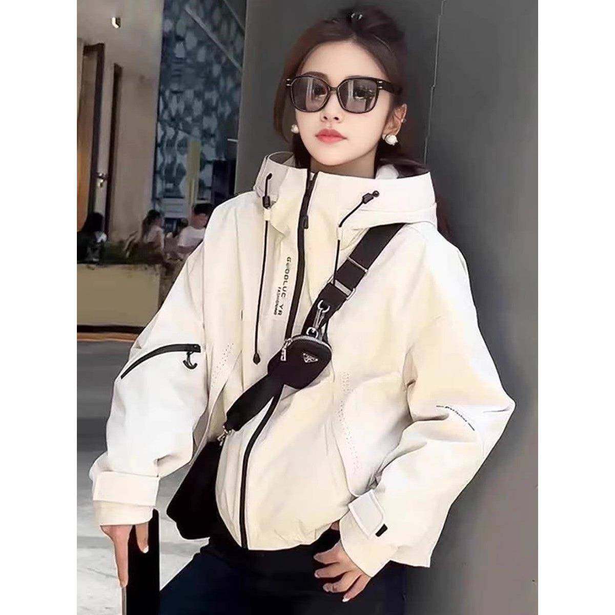 连帽冲锋衣外套女2025春秋新款韩版休闲棒球服爆款小个子夹克上衣