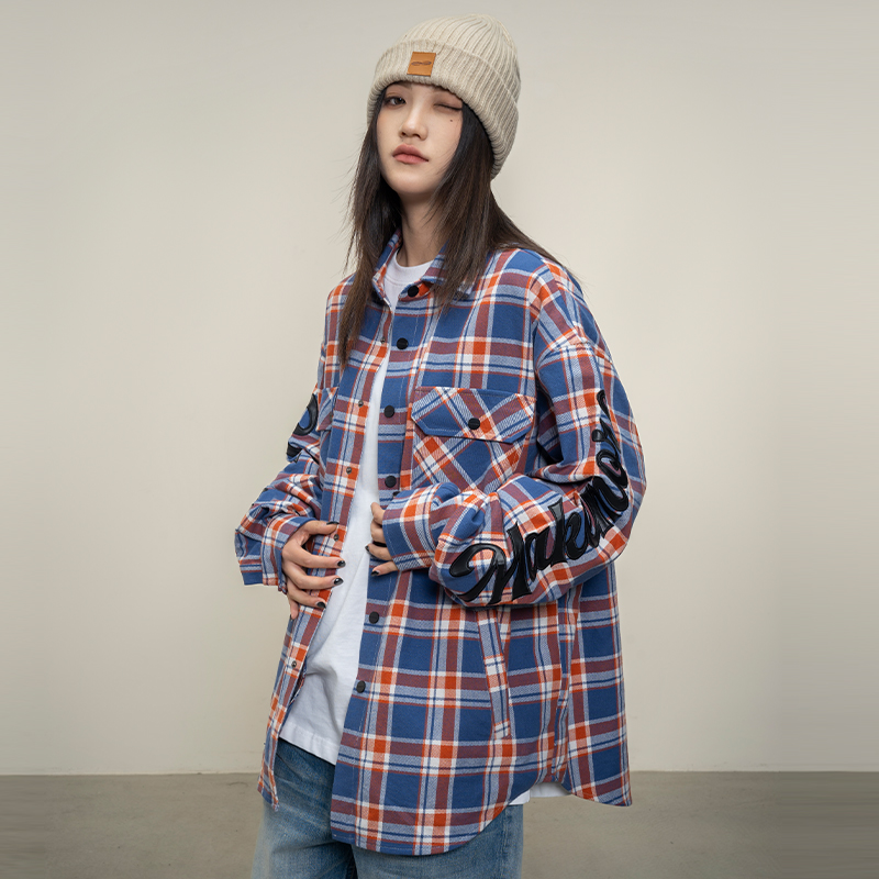 Makemore红蓝格子复古贴皮绣衬衫