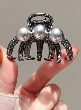 新款高级感枪黑色水钻珠珠抓夹中号发夹女后脑勺半扎发鲨鱼夹发饰