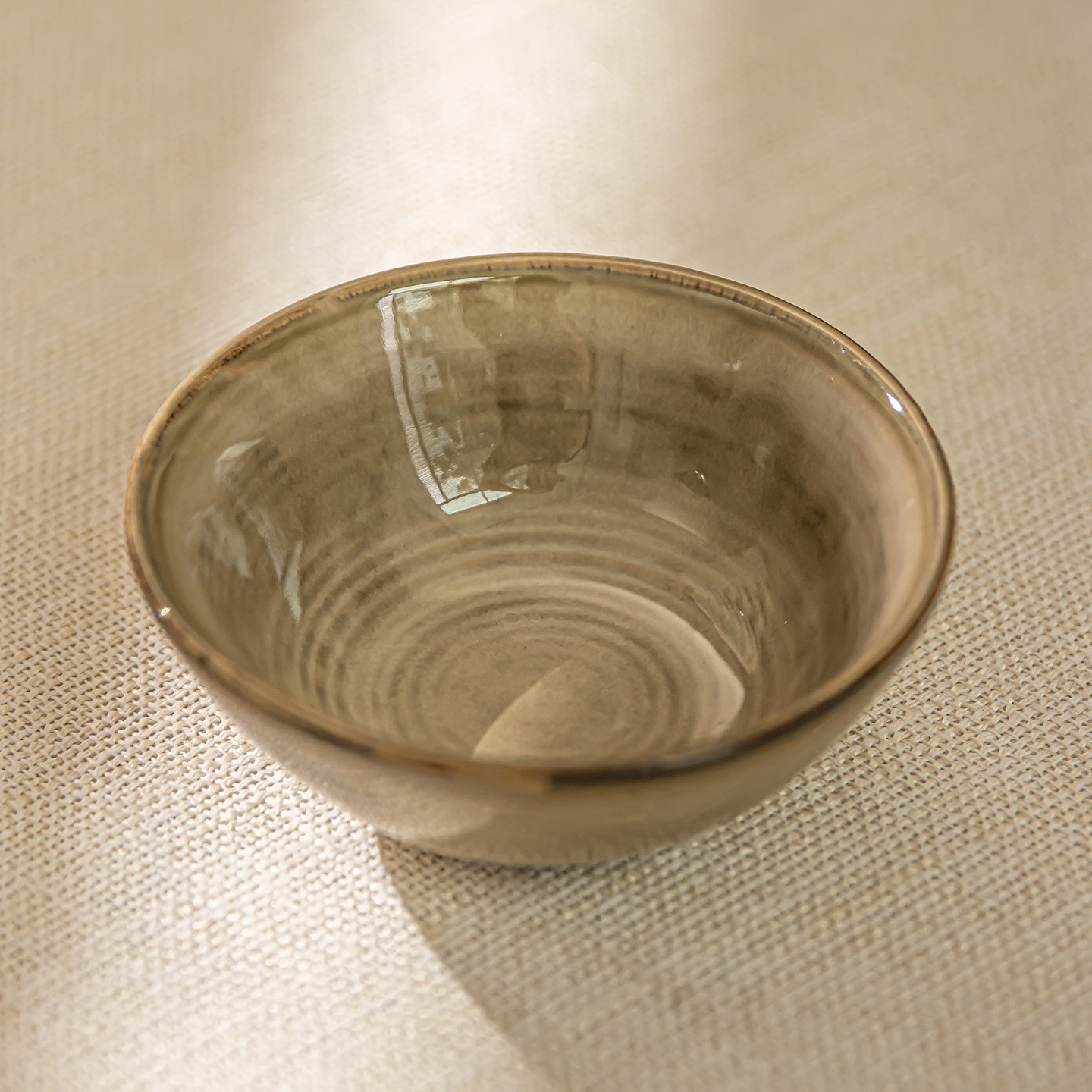 味碟日式风陶瓷碟子甜品碟家用餐厅菜碟创意餐具批发蘸料碟调味碟