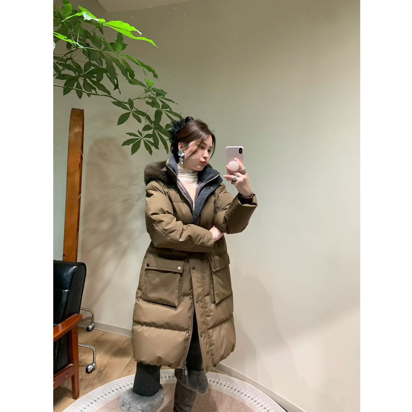 美一MEIYI老钱风2色新国标90白鹅绒可拆卸山羊绒连帽长款羽绒服厚