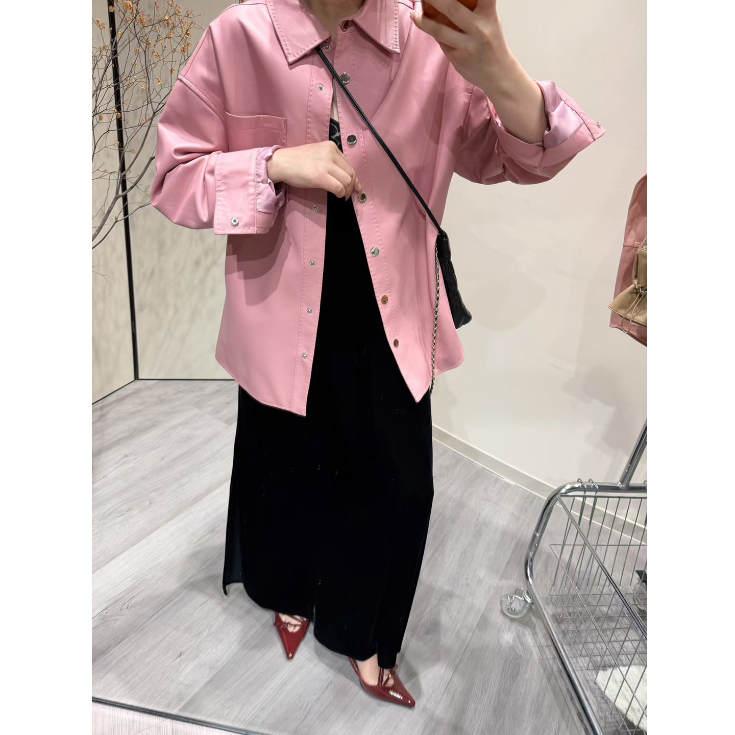 美一MEIYI 特价！温柔粉色进口小羊皮衬衫女宽松廓形真皮翻领皮衣