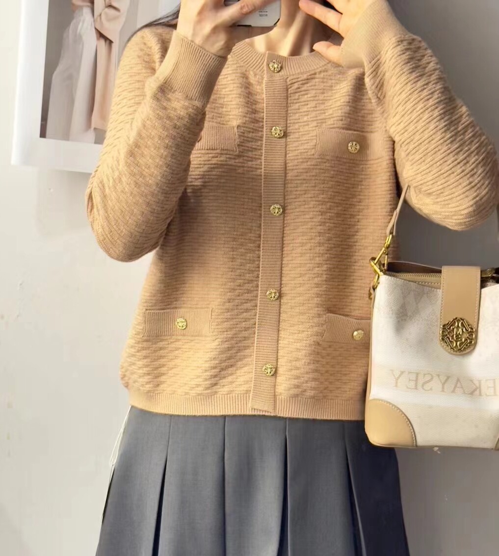 圣仕莲8121 气质OL小香风短款套头毛衣女显瘦针织衫上衣打底毛衫T