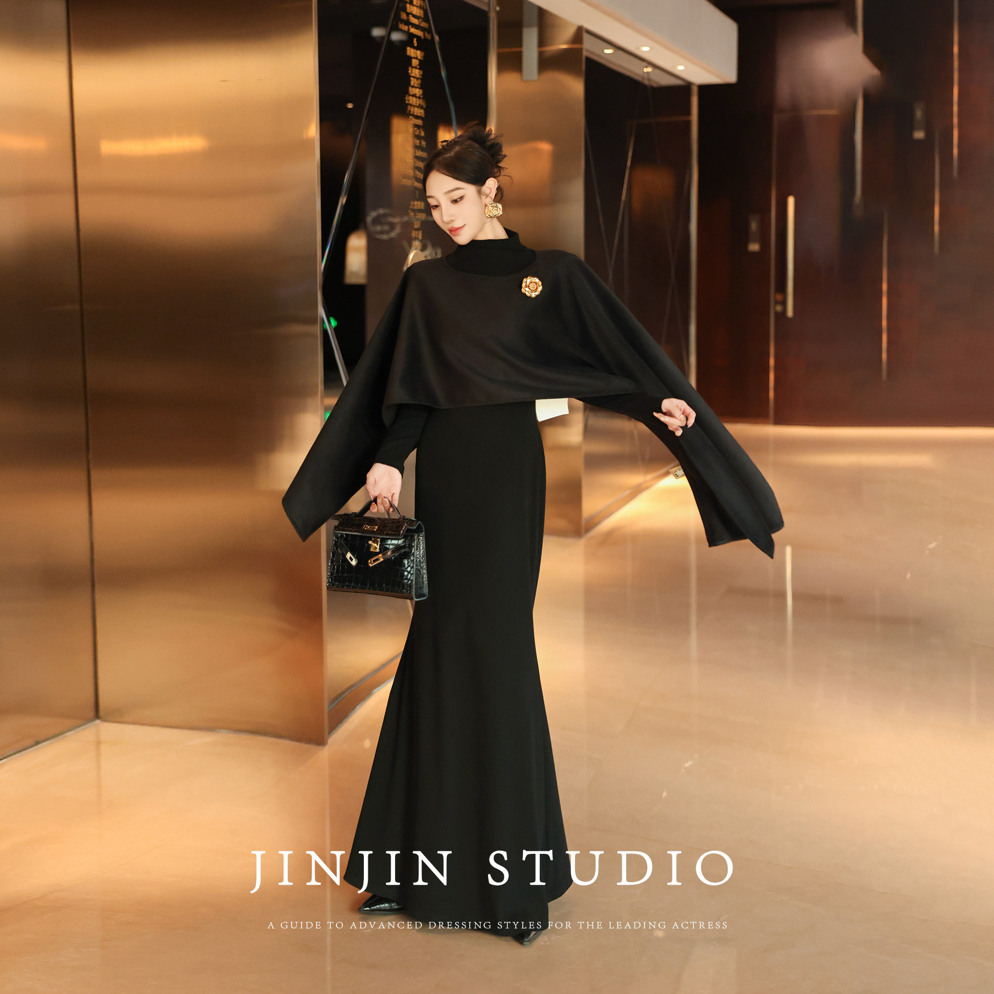 时尚披肩斗篷式两件套收腰连衣裙