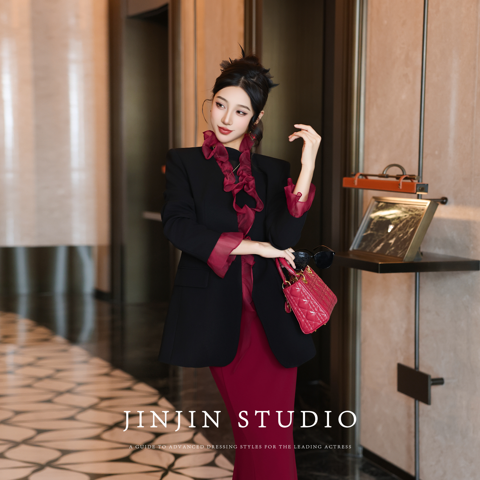 时尚百搭设计师荷叶边西装外套