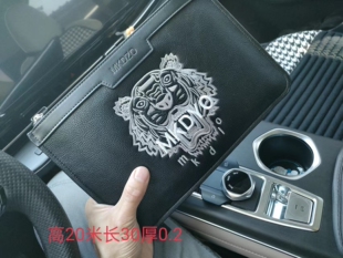 2023男款真皮手拿包网红同款钱包信封包刺绣虎头日韩流行男包夹包