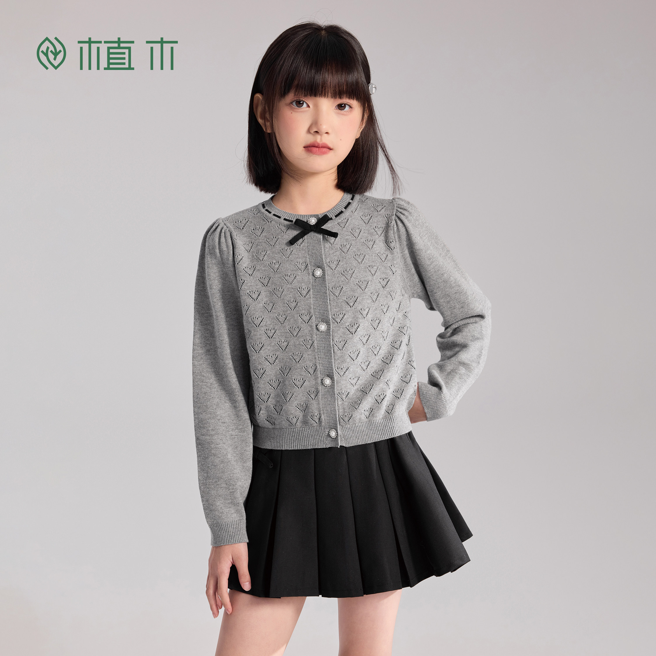 植木【miu系学院风 】女童毛衣儿童开衫上衣圆领2026年春新款童装