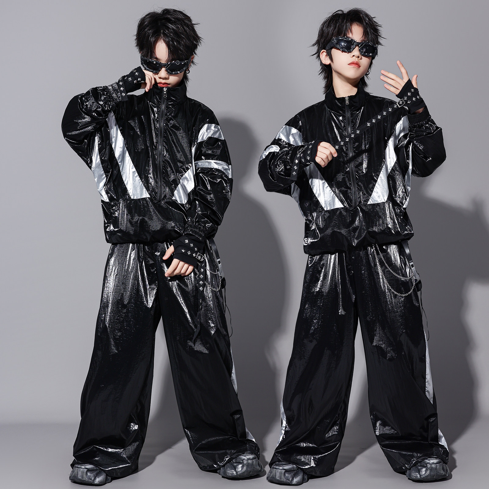 儿童元旦街舞演出潮服男女孩hiphop黑色套装幼儿嘻哈炸街表演服装