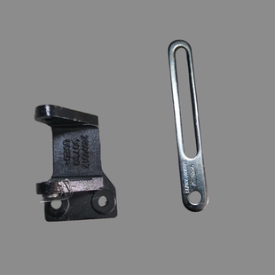 全柴发动机发电机支架2409001900724发电机底座支座2409001200730