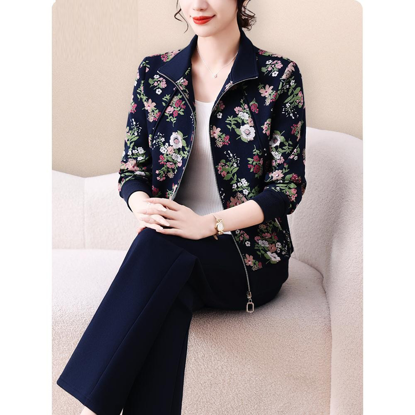 高端时尚花色外套春秋新款中老年女运动休闲服套装妈妈秋装两件套