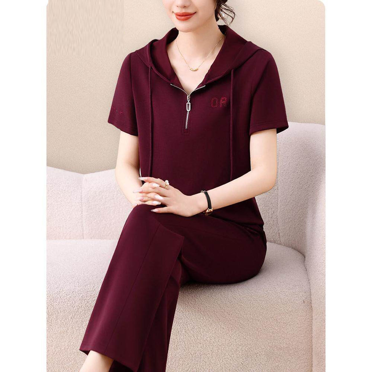 高端妈妈夏装连帽短袖卫衣新款气质减龄中老年女夏季运动休闲套装