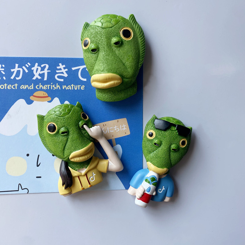 【4个包邮】抖音创意喝水扣鼻绿鱼人立体磁力冰箱贴装饰网红磁贴