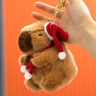 圣诞款水豚可爱卡皮巴拉挂件毛绒吐口水公仔包包钥匙扣汽车圣诞节