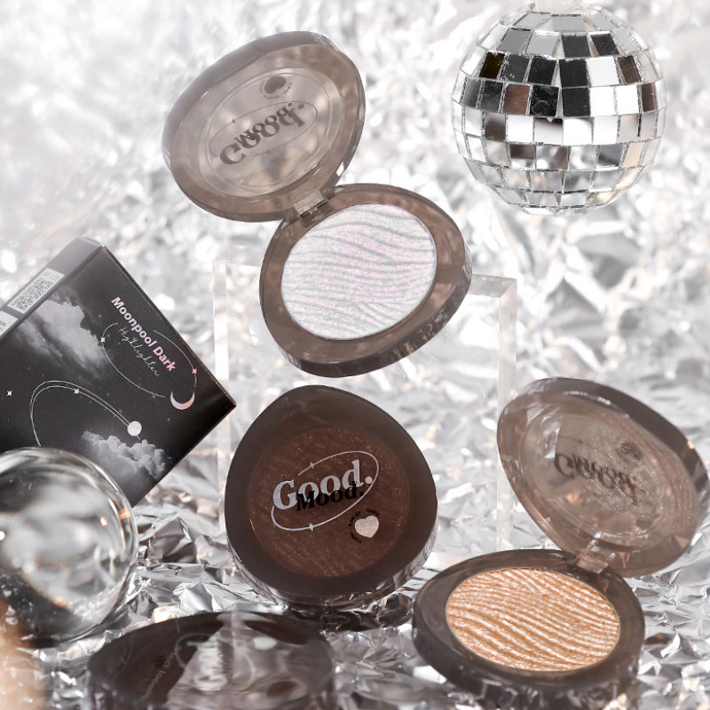 白色高光修容一体盘脸部