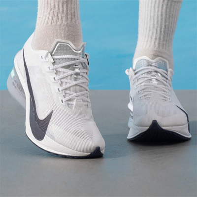 Nike耐克跑步鞋女 ZOOMX VAPORFLY 训练竞速缓震运动鞋HF6412-100