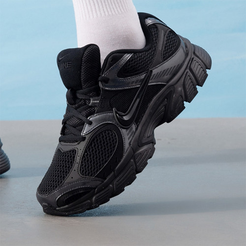 Nike耐克跑步鞋男 V5 RNR 低帮防滑耐时尚运动休闲鞋HJ5228-001