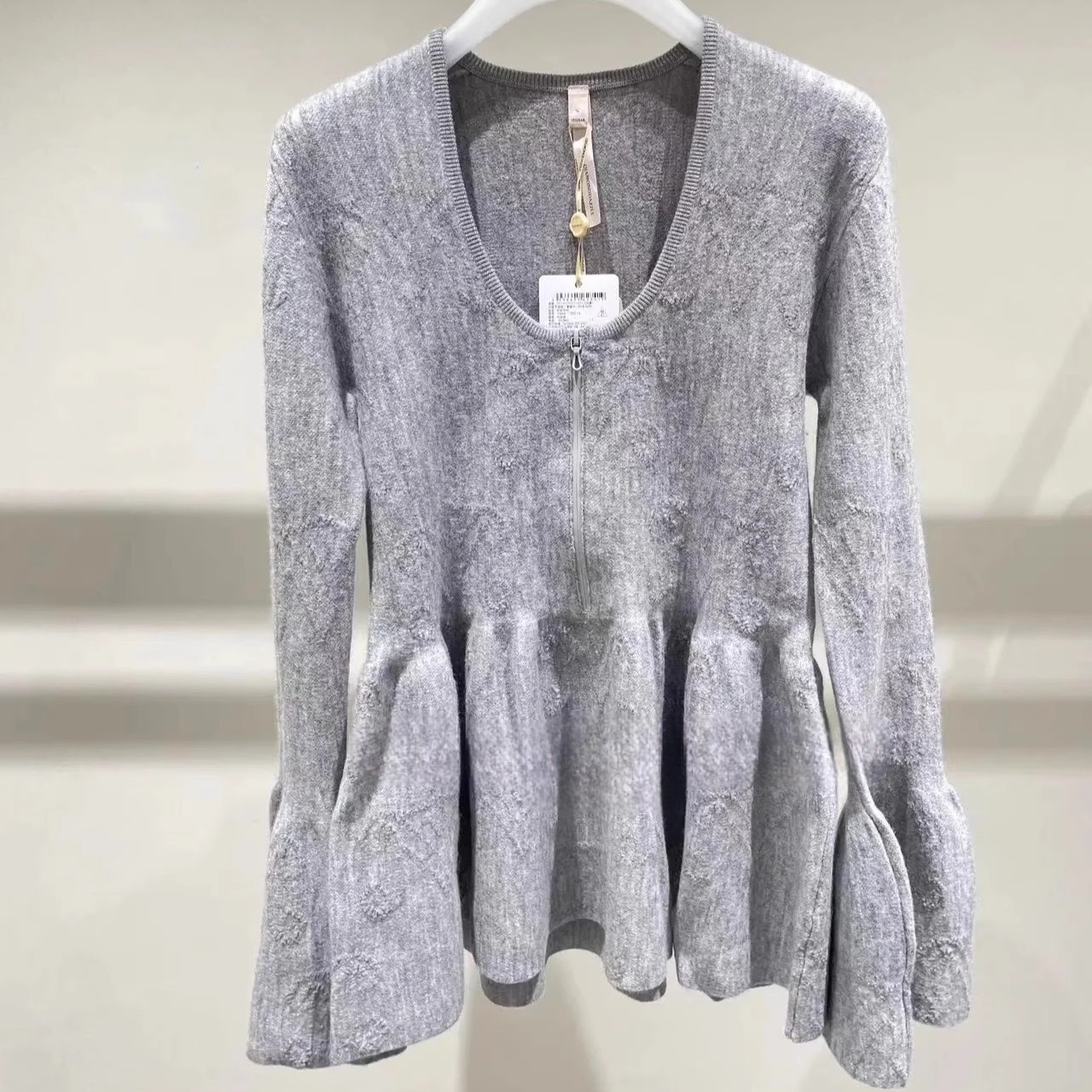 1H4E411吊牌3690元D高地素专柜正品2023冬女士立体字母毛衫上衣