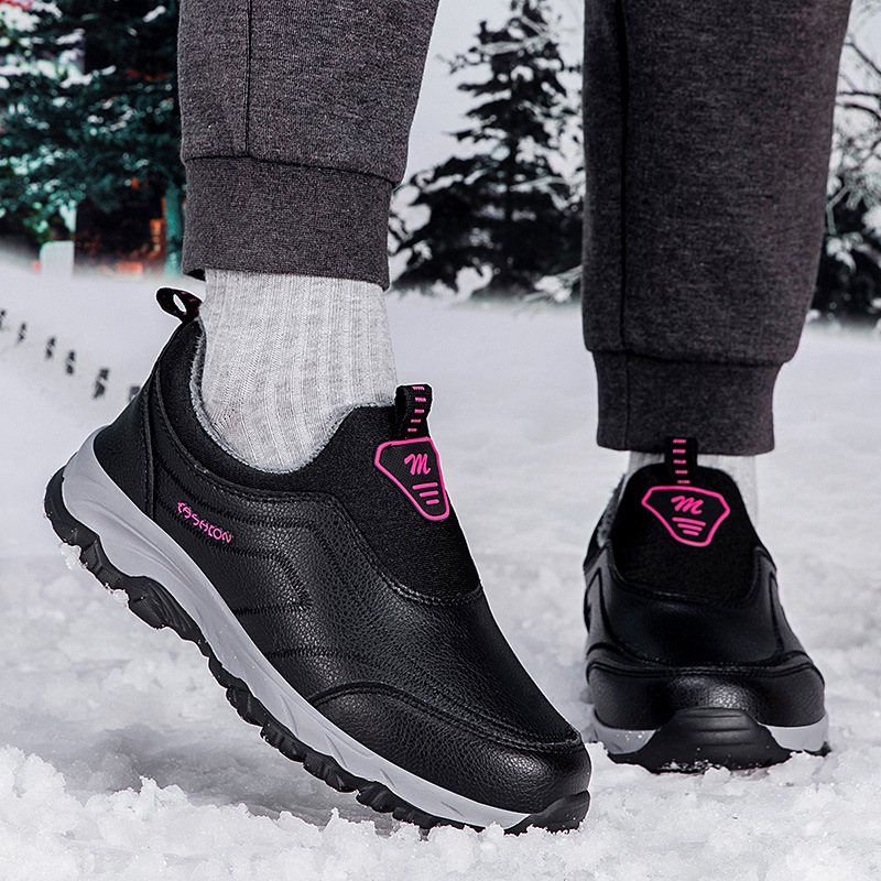 冬季爸爸皮面加绒休闲男鞋老人鞋