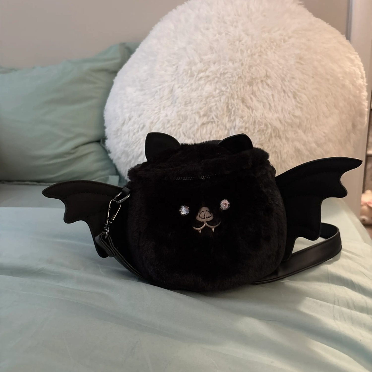 Loungefly女士单肩包斜挎手提包