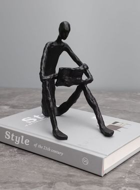 现代简约读书人物摆件售楼处样板桌面书房手办摆件家居客厅装饰品