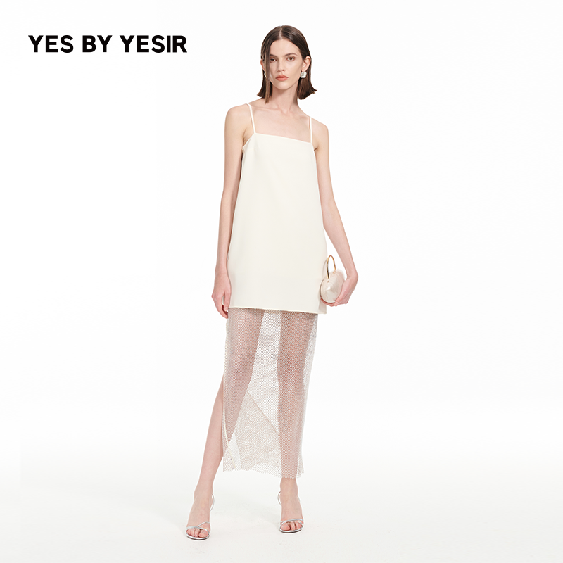 高光时刻假两件闪钻吊带轻礼服