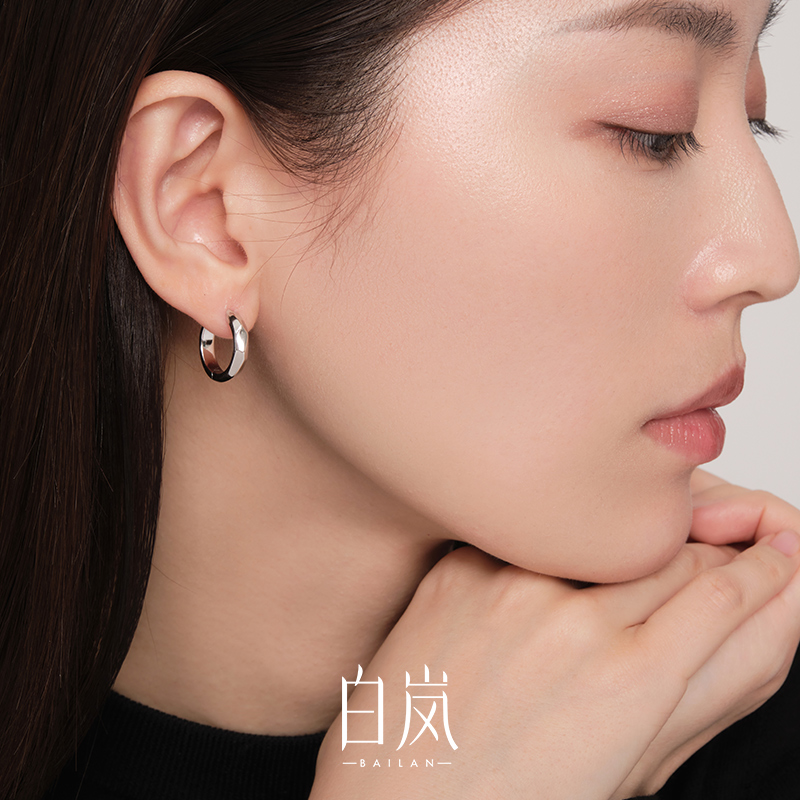 白岚镜光耳圈女925银新款爆款轻奢小众耳环圈圈素圈耳饰ED3774