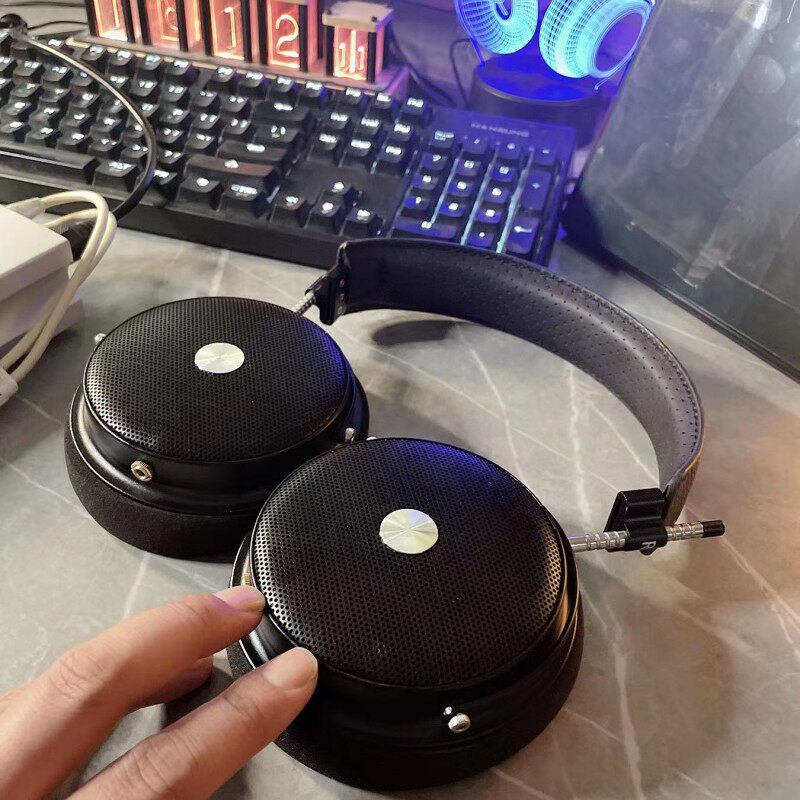 老张新作2022款150欧HIFI万元级头戴式耳机开放70MM生物单元发烧怎么样,好用不?