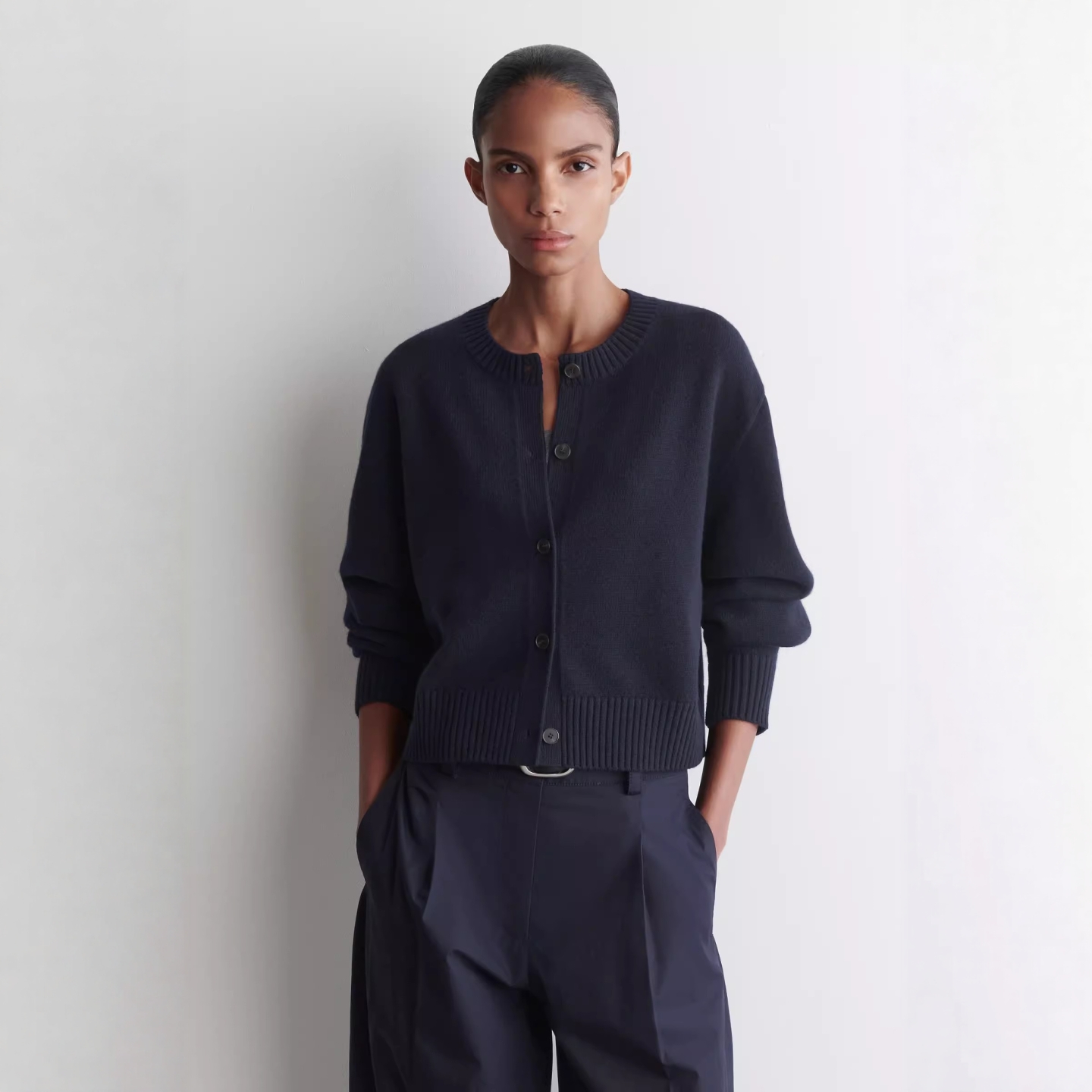 标准版型美利奴羊毛开衫藏青色