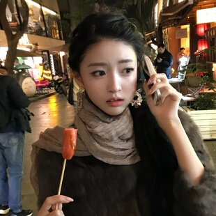 废土风复古文艺褶皱棉麻围巾女秋冬氛围感丝巾高级感披肩围脖配饰