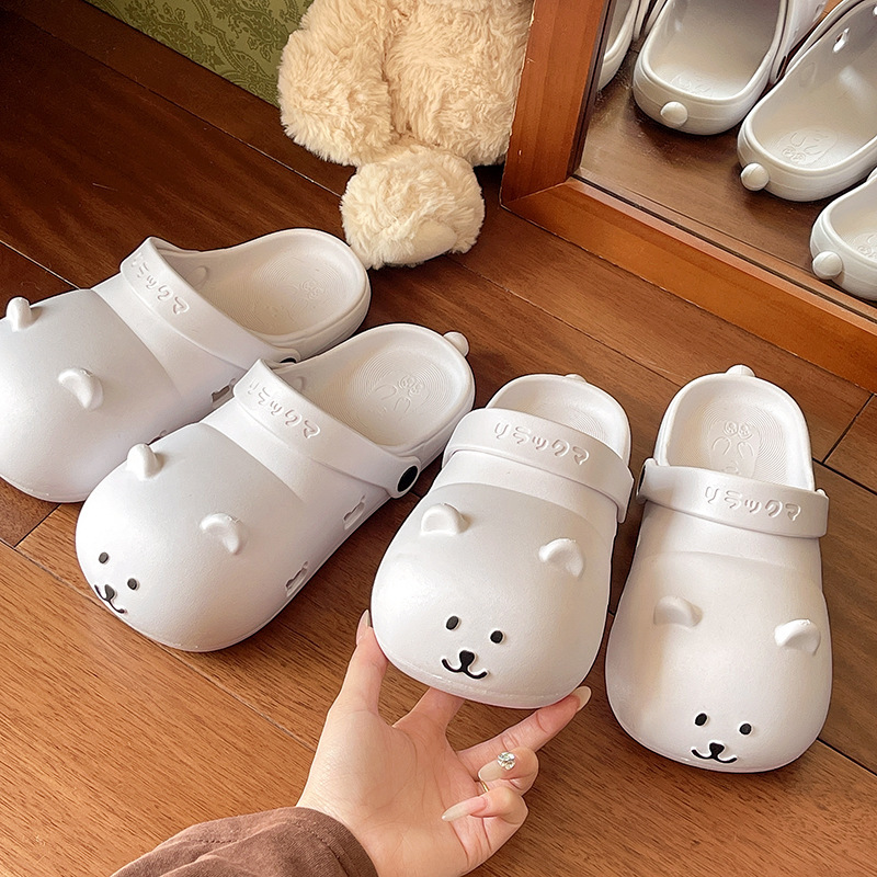 自嘲熊拖鞋2025少女风自嘲熊洞洞鞋夏季学生外穿拖鞋防滑防臭情侣