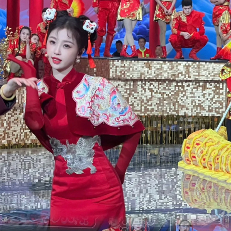 虞书欣春晚彩排同款新中式国风旗袍连衣裙开叉长裙子2024龙年衣服