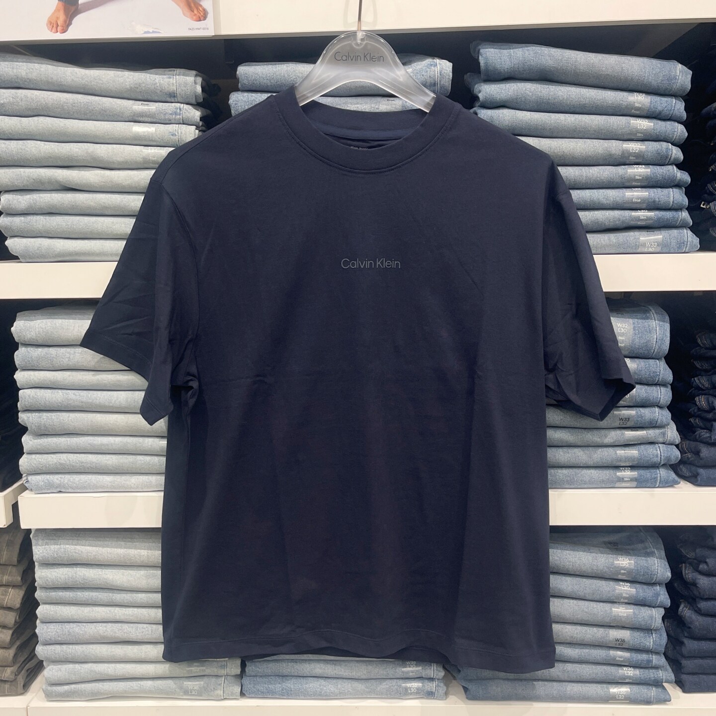 26夏季新款Calvin Klein CK男士休闲百搭宽松纯棉透气圆领短袖T恤