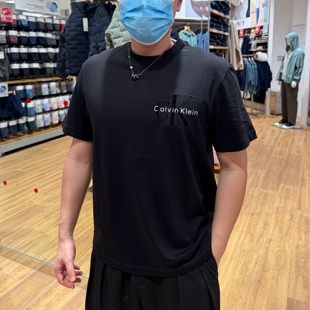 休闲百搭纯棉刺绣LOGO圆领短袖 Calvin 男士 T恤 Klein 2026夏季