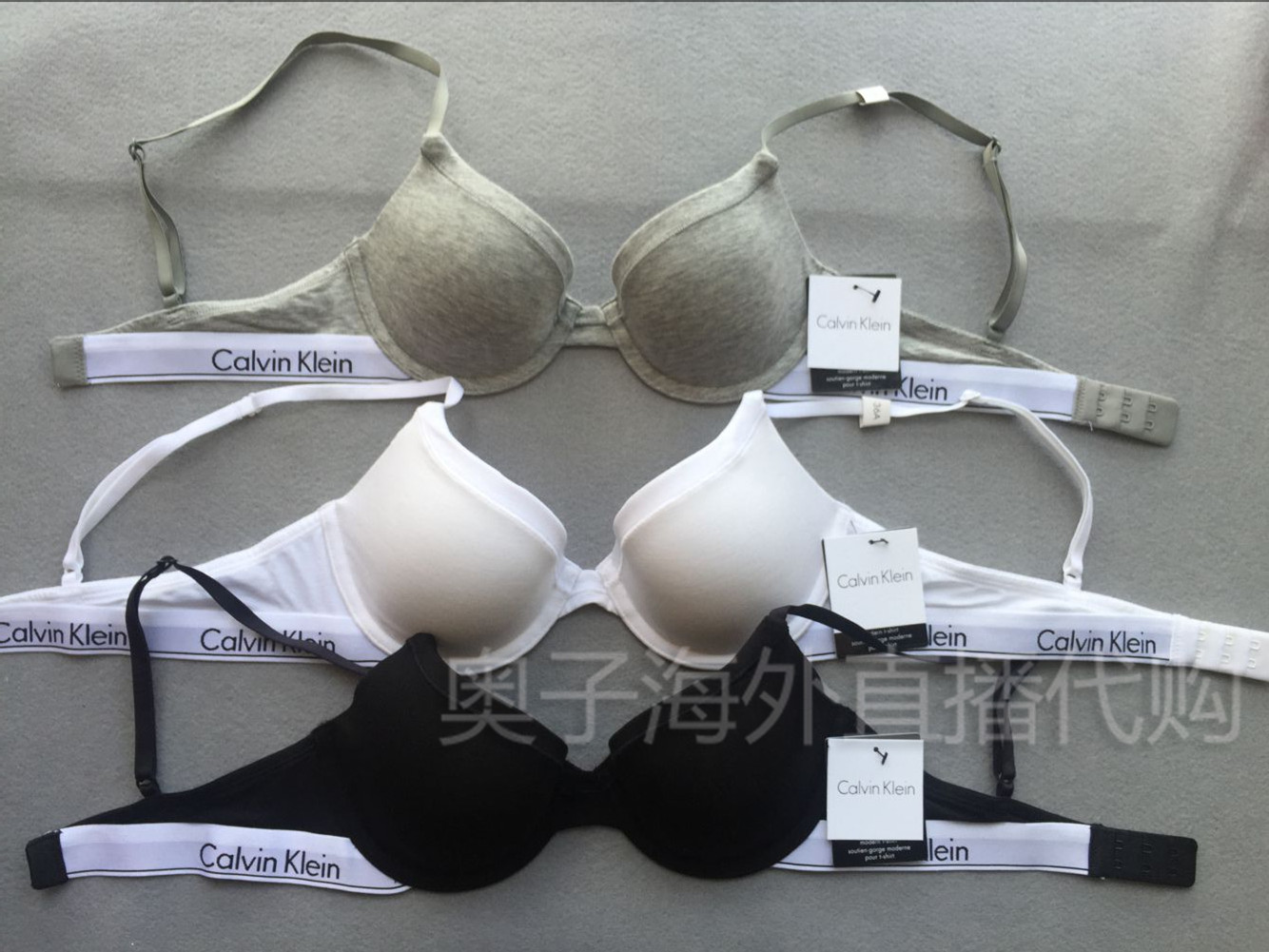 正品代购ck Calvin Klein女士高级带logo聚拢加厚型舒适内衣文胸