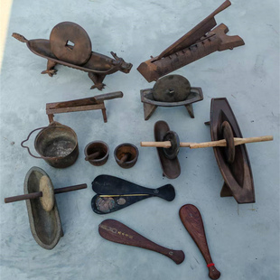 怀旧老物件中药碾子熬药锅捣药罐铁铡刀小铜秤中医馆摆件全套道具