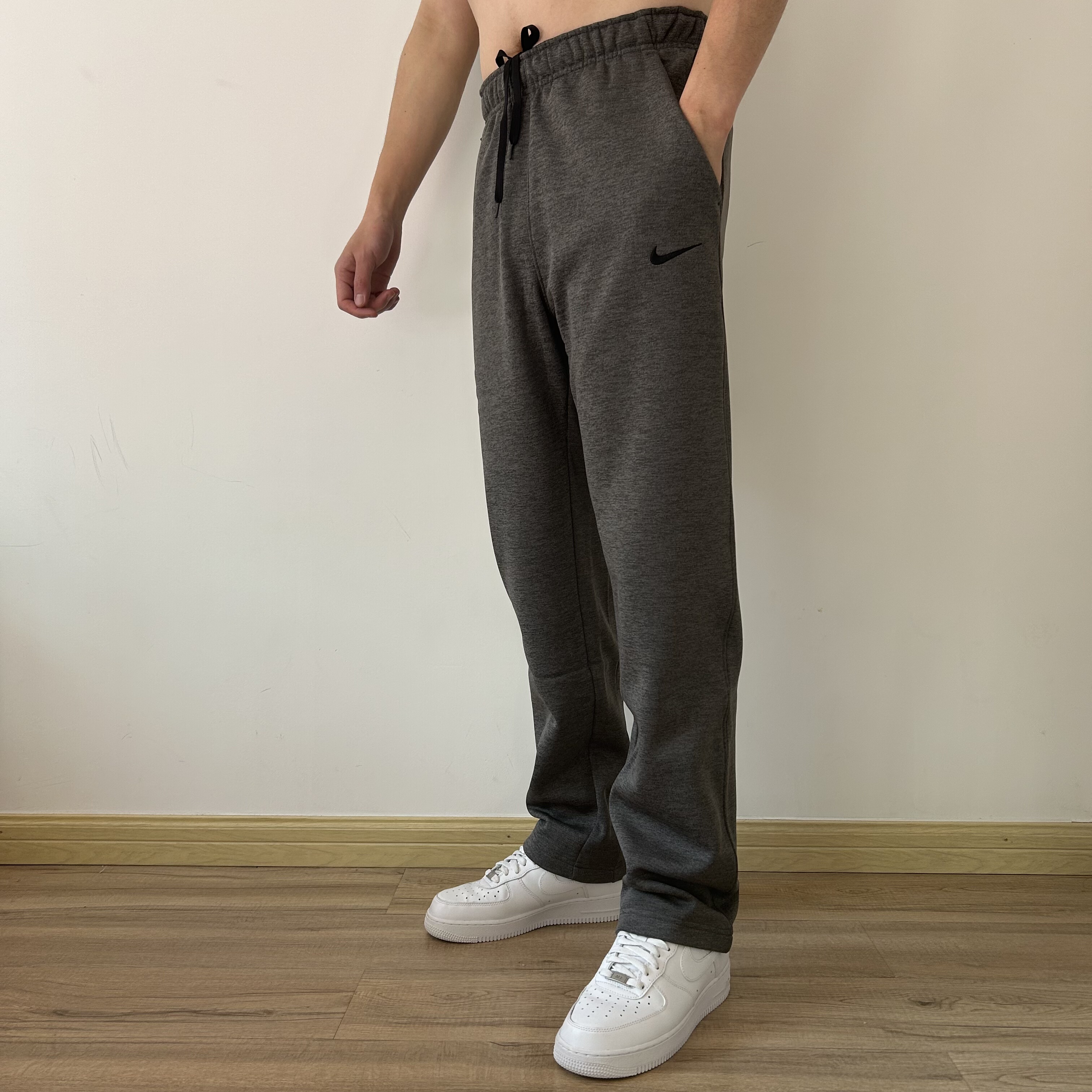 Nike/耐克 男子秋冬加绒保暖跑步训练运动休闲直筒长裤DQ4857-071