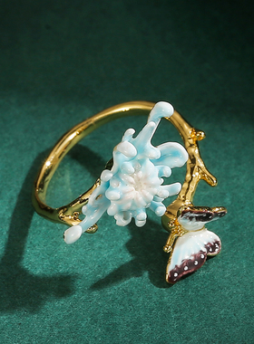 珐琅彩蓝色菊花蝴蝶戒指