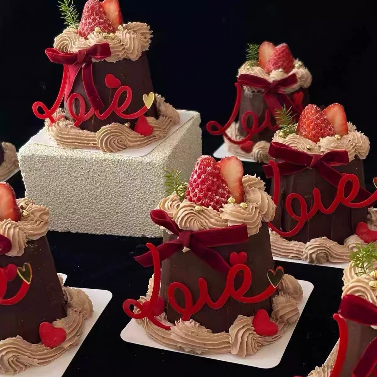2.14情人节花式love亚克力蛋糕装饰插件情侣表白告白节日江南装饰,节庆用品/礼品,蛋糕/烘焙装饰用品,淘宝优惠券,粉丝福利购,淘宝优惠卷