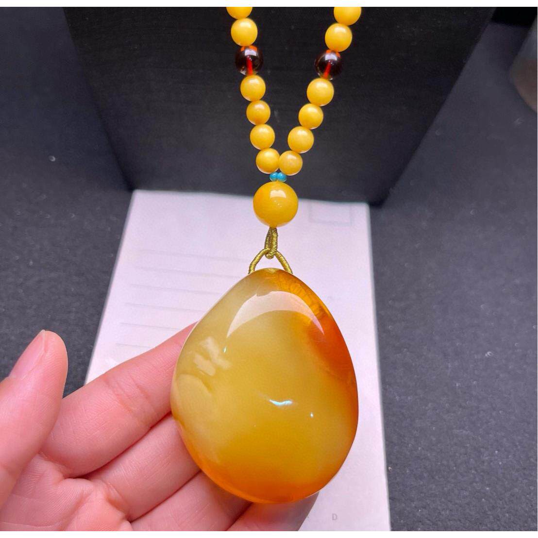 天然俄料蜜蜡金包蜜随型水滴吊坠半蜜半珀项链背面留皮坠35.6克dj