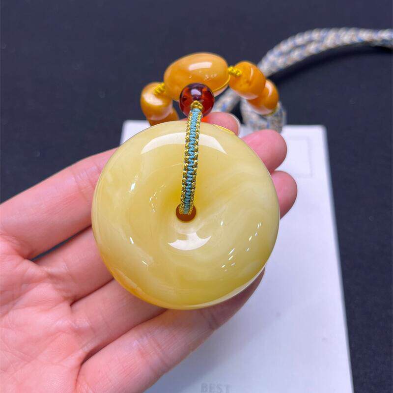 天然俄料原矿白花蜜蜡平安扣女款项链吊坠33.5克无优化无烤色