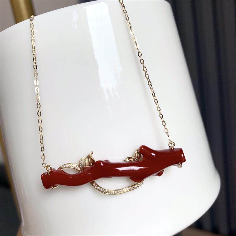 天然阿卡赤血珊瑚枝吊坠项链锁骨链18k金有机宝石牛血红科西嘉凯